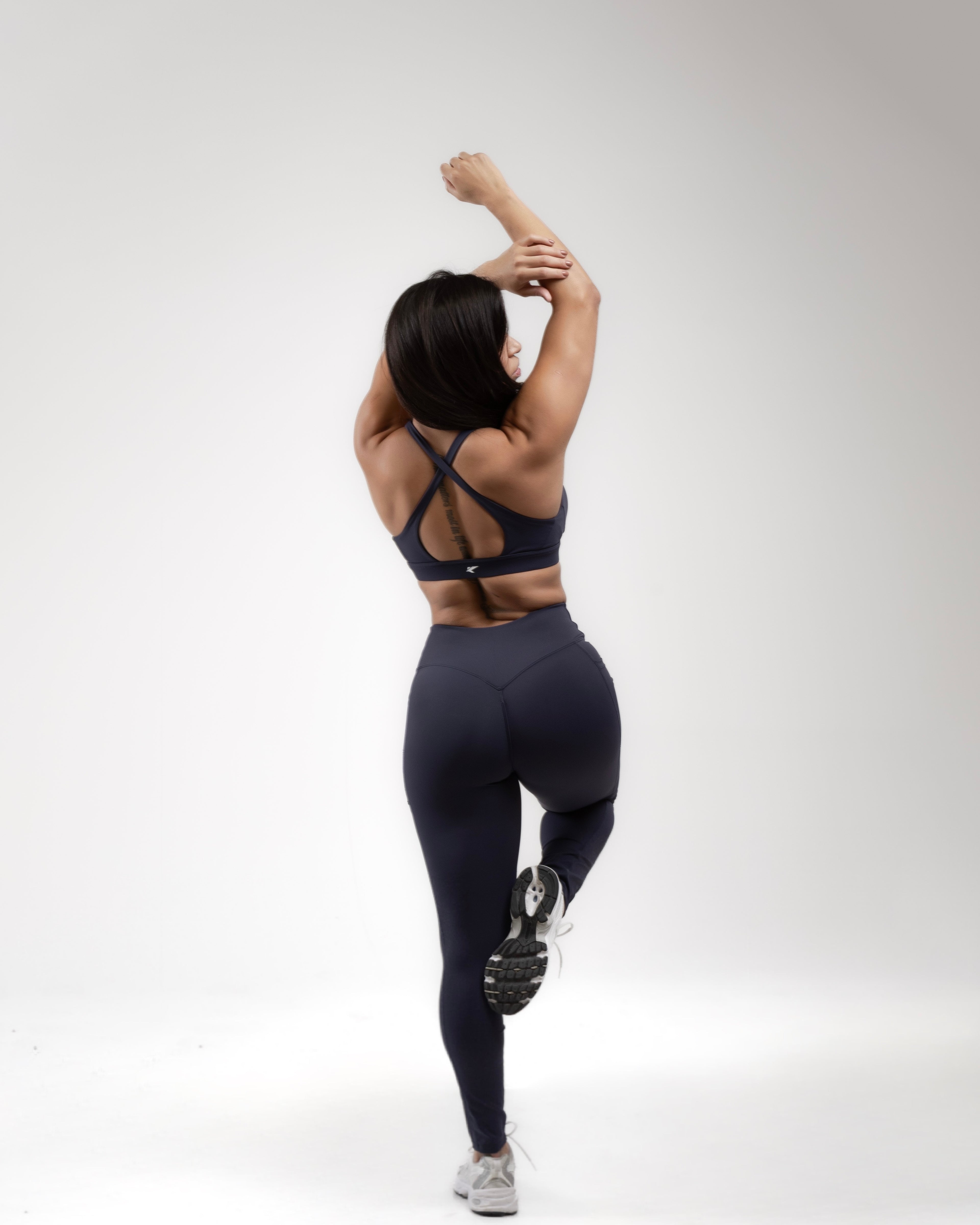 High-Waisted Leggings + Cross-Back Sports Bra Set | KLYNE